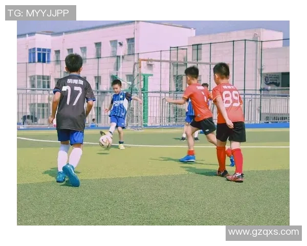 致足球明星的寄语与祝福希望你们在绿茵场上继续闪耀光芒